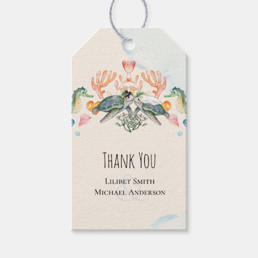 新郎新婦結婚をフィーチャーしたウミガメ ギフトタグ (正面)