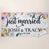 新郎新婦、夫婦、結婚しました ビーチタオル (正面)