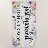 新郎新婦、夫婦、結婚しました ビーチタオル (正面)