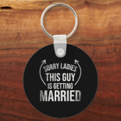 新郎面白い独身グッズ 衣類 パーティー 結婚式 キーホルダー (正面)