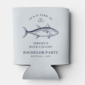 新郎 友人 現代の独身最後の旅 フィッシングトリップ 缶クーラー (裏面)