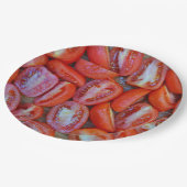 新鮮なスライスしたトマト ペーパープレート (アングル)