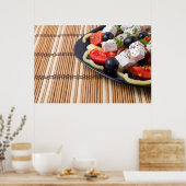 新鮮なベジタリアンサラダの側面 ポスター (キッチン)