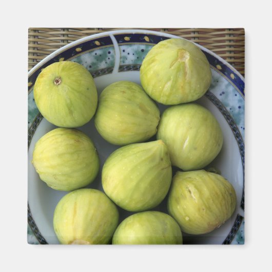 新鮮な地中海産のイチジクの皿 マグネット (正面)