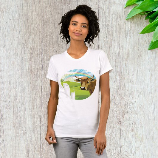 新鮮な牛乳のパックと牛の牧場 Tシャツ
