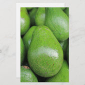 新鮮な緑のアボカドスの果実 便箋 (正面/裏面)