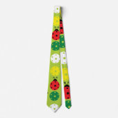 新鮮な緑色に漬け玉ラディバグと漬け玉 ネクタイ (正面)