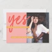 新鮮モダンなはっきりしたコーラルピンクの写真デートを保存 招待状 (正面)