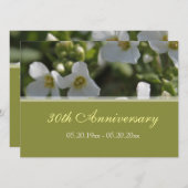 新鮮白い庭園花の記念日招待状 招待状 (正面/裏面)