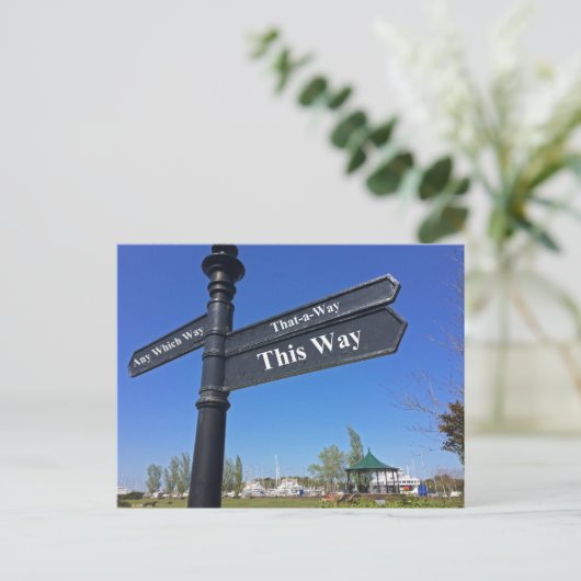 '方向なし' ポストカード (スタンド正面)