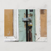 施錠され放棄された ポストカード (正面)