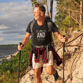 旅と物語[ホワイトロゴ]メンズTシャツ Tシャツ