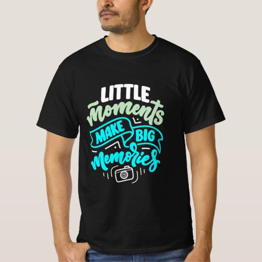 旅の思い出フォトグラファー Tシャツ (正面)