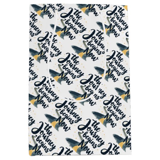 旅は始まる ミディアムペーパーバッグ (正面)