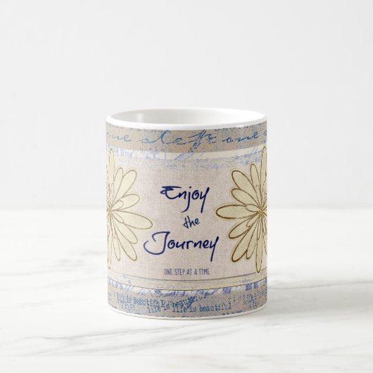 旅楽しむ行；一度に一歩引用文 コーヒーマグカップ (中央)