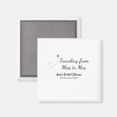 旅行のブライズシャワーの招待状に名前と日付を記入し、ミスからミセスに変わる マグネット (正面/裏面)