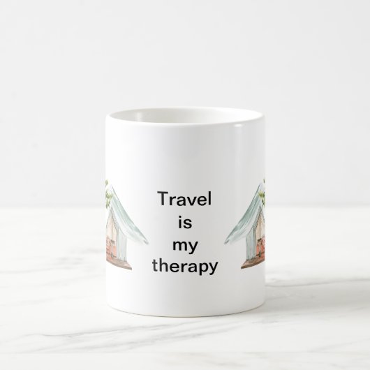 旅行は私のセラピー、旅行者のためのマグカップ、人である コーヒーマグカップ (中央)