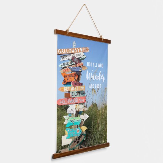 旅行写真ではない全員が歩き回ることわざ 吊り下げ型タペストリー (傾斜あり)