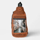 旅行引用文モノグラムあなたの写真Boho Rust スリングバッグ (正面)