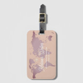 旅行者の名前が付いた埃っぽい紫がかった世界地図 ラゲッジタグ (正面縦)