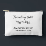 旅行 ブライズシャワー 追加 名前 日付 ミスからミセス シムへ アクセサリーポーチ<br><div class="desc">デザイン</div>