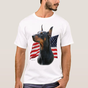旗が付いている(犬)ドーベルマン・ピンシェルの頭部 Tシャツ