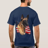 旗が付いているDobermannのピンシャーの(赤い)頭部 Tシャツ (裏面)