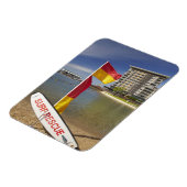 旗と波打ち救助板 マグネット (左側)