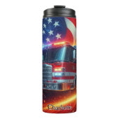 旗と炎のある消防士 タンブラー (正面)