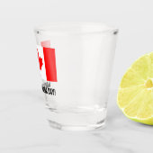 旗のカスタムなカナダカナダの日の飲むパーティー ショットグラス (右)