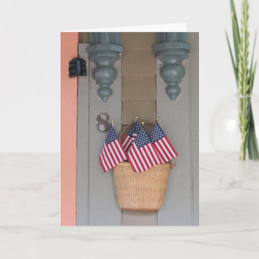 旗のバスケット – マーサのブドウ畑 カード (正面)