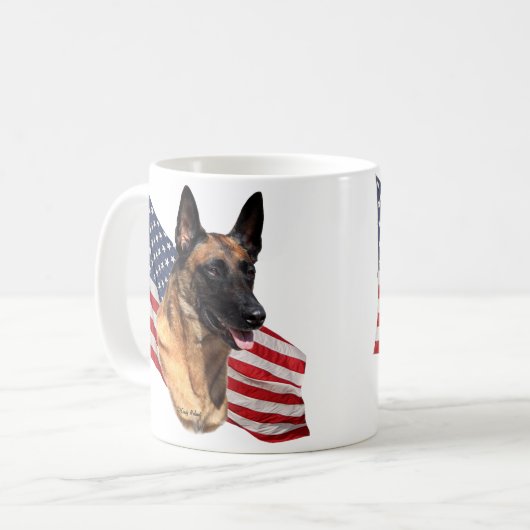 旗のマグが付いているベルギー人のMalinoisの頭部 コーヒーマグカップ (正面左)