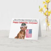 旗を持つ幸せな労働日愛国犬 カード (黄色い花)