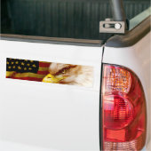 旗を持つ白頭鷲 バンパーステッカー (トラック上)