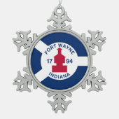 旗フォートウェイン、インディアナ スノーフレークピューターオーナメント (正面)