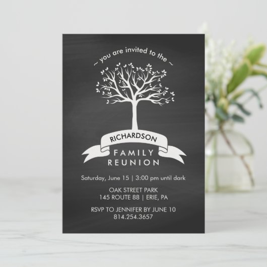 旗付きの黒板と木のファミリ懇親会 招待状 (スタンド正面)