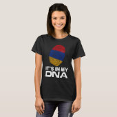 旗国のプライド指紋アームの私のDNA Tシャツ (正面フル)