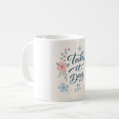 日々のマグカップを取る – 引用文やる気を起こさせるコーヒー コーヒーマグカップ (正面左)