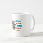 日々の現実保の本遠くに コーヒーマグカップ (正面右)