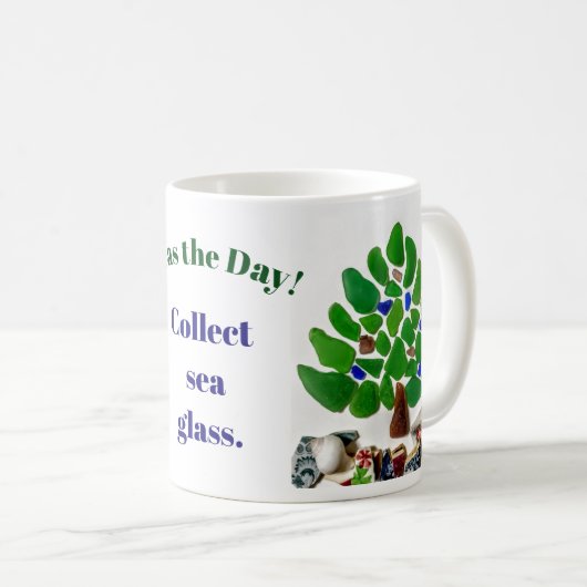 「日おもしろいの海よ！シーグラスを集めろ」 木 コーヒーマグカップ (正面右)