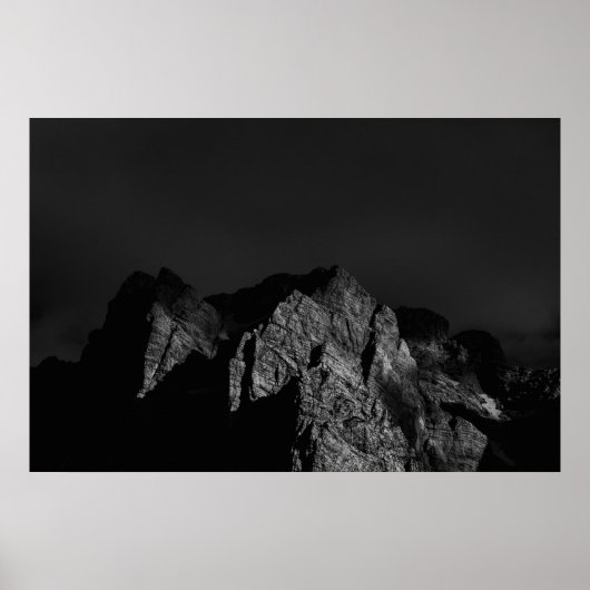 日に照らされた山 ポスター (正面)