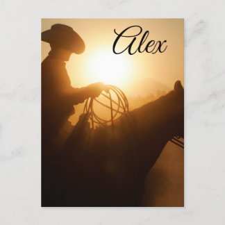日の入りで馬に乗るカウボーイパーソナライズされた ポストカード