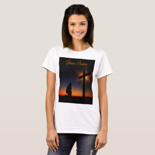 日の入りと聖十字架 (名入れ) Tシャツ
