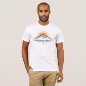 日の入り山脈をデザインしたTシャツ Tシャツ (正面フル)