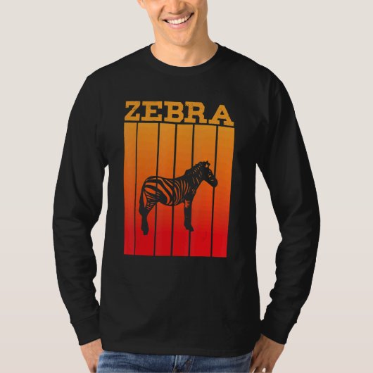 日の入り時のシルエットのゼブラの影 Tシャツ (正面)