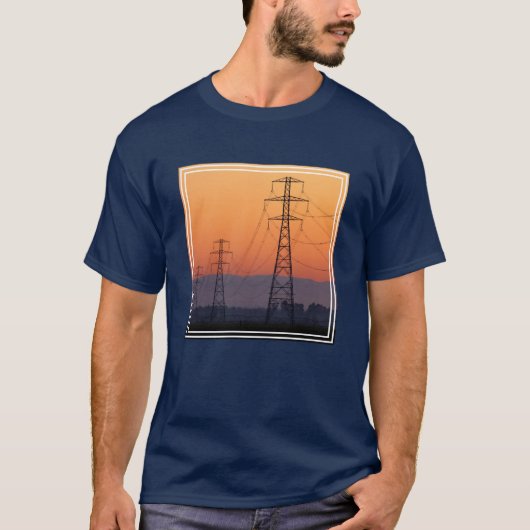 日の入り時のパワーパイロン Tシャツ (正面)