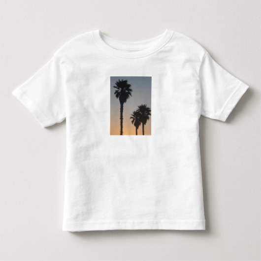 日の入り時のヤシの木 トドラーTシャツ (正面)