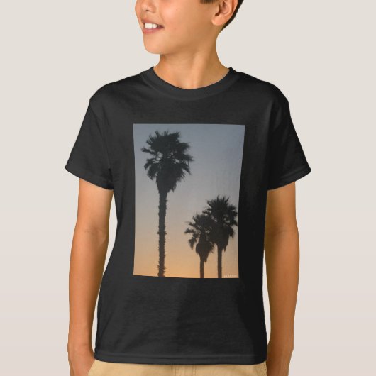 日の入り時のヤシの木 Tシャツ (正面)