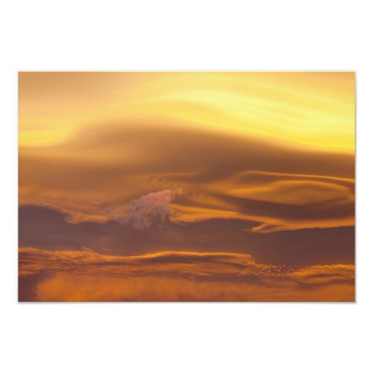 日の入り時のレンズ雲 フォトプリント            (正面)