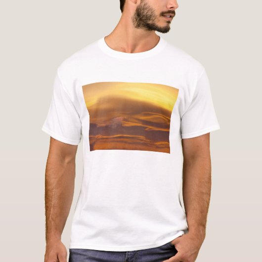 日の入り時のレンズ雲 Tシャツ (正面)